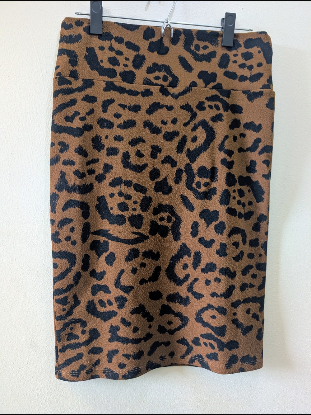 LuLaRoe Cassie Pencil Skirt Black on Brown Leopard Stretchy Size Small 6-8